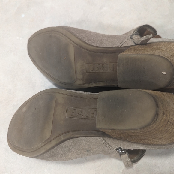 Frye Booties Boots Suede 10 womens - Picture 10 of 10